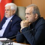 عقب نشینی تلویحی پزشکیان از لایحه فضای مجازی